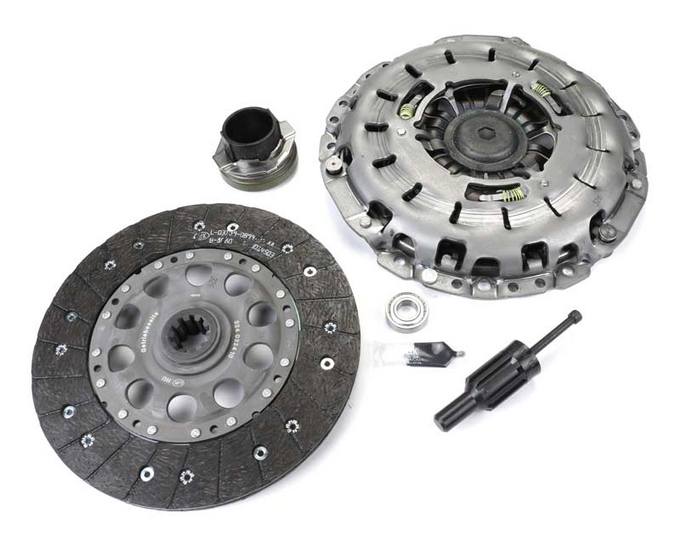 BMW Clutch Kit (3 Piece) 21217528208 – Luk 6243572000