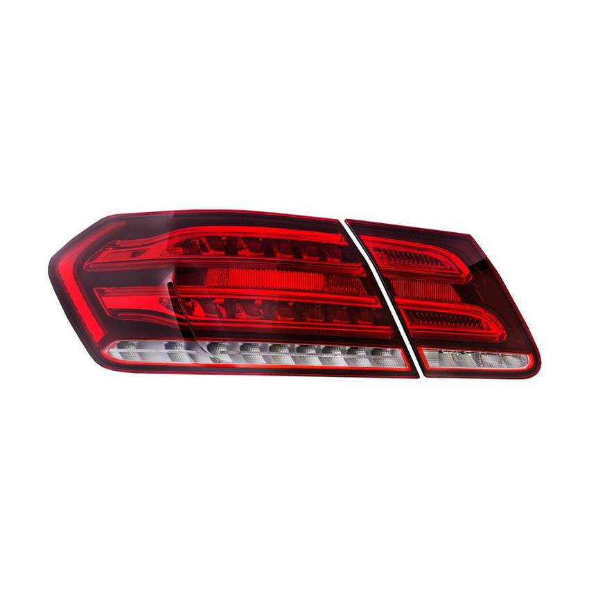 Mercedes Tail Light Set – Driver Side Inner and Outer (LED) 2129061503 – ULO 2853561KIT