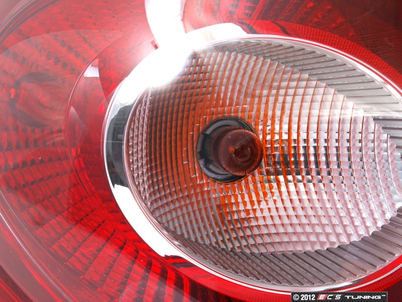 R-Line Tail Light Set