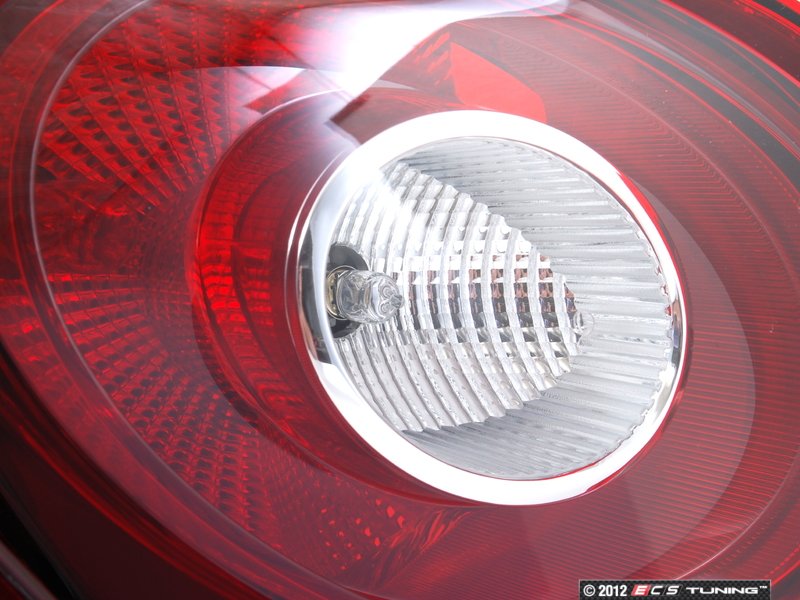 R-Line Tail Light Set