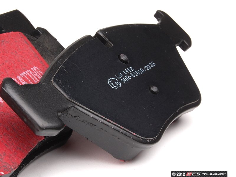 Front Ultimax Brake Pad Set