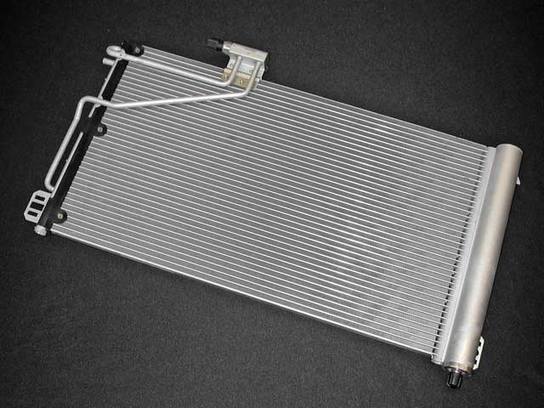 Mercedes A/C Condenser AC347000S – Behr Hella Service