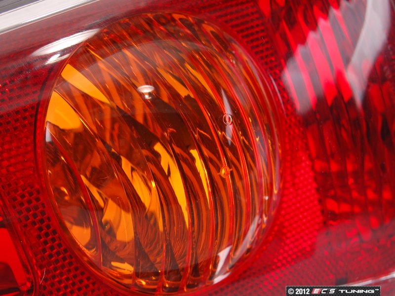 Tail Light W/O Bulbs - Passenger (Right)