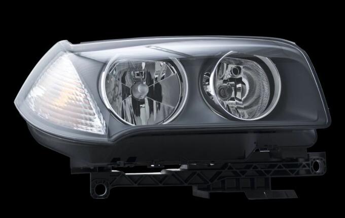 BMW Headlight Assembly – Passenger Side (Halogen) 63127162202 – Hella 354415081