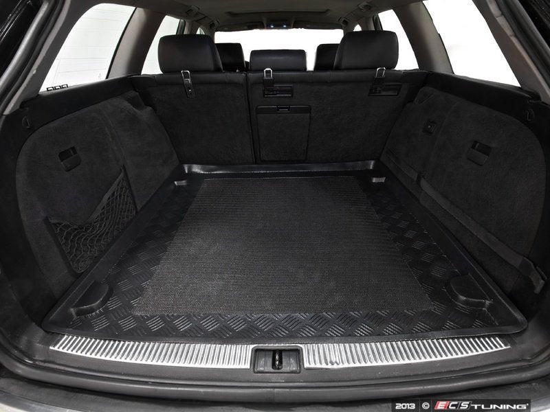 Avant Trunk Protection Liner - With Slide Prevention