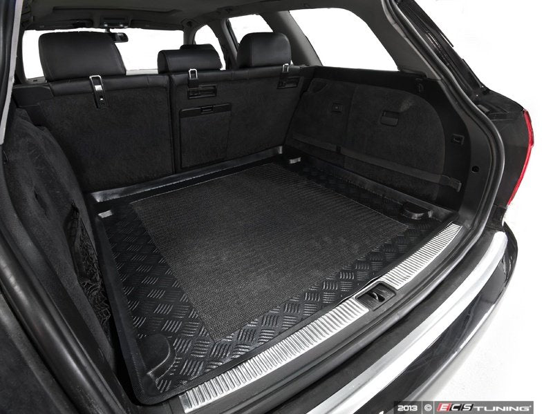 Avant Trunk Protection Liner - With Slide Prevention