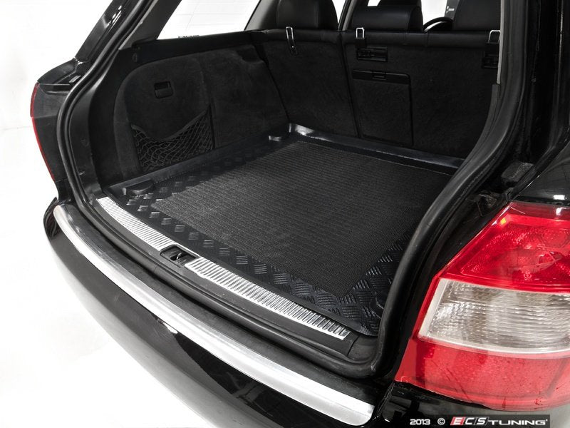 Avant Trunk Protection Liner - With Slide Prevention