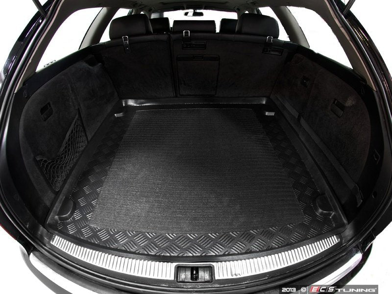 Avant Trunk Protection Liner - With Slide Prevention