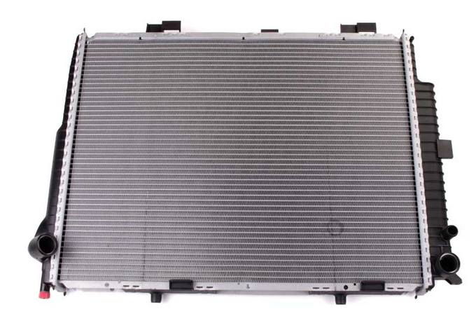 Mercedes Radiator 2105004703 – Behr Premium 376712401