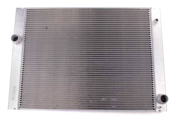 BMW Radiator 17117585440 – Behr Premium 376718001