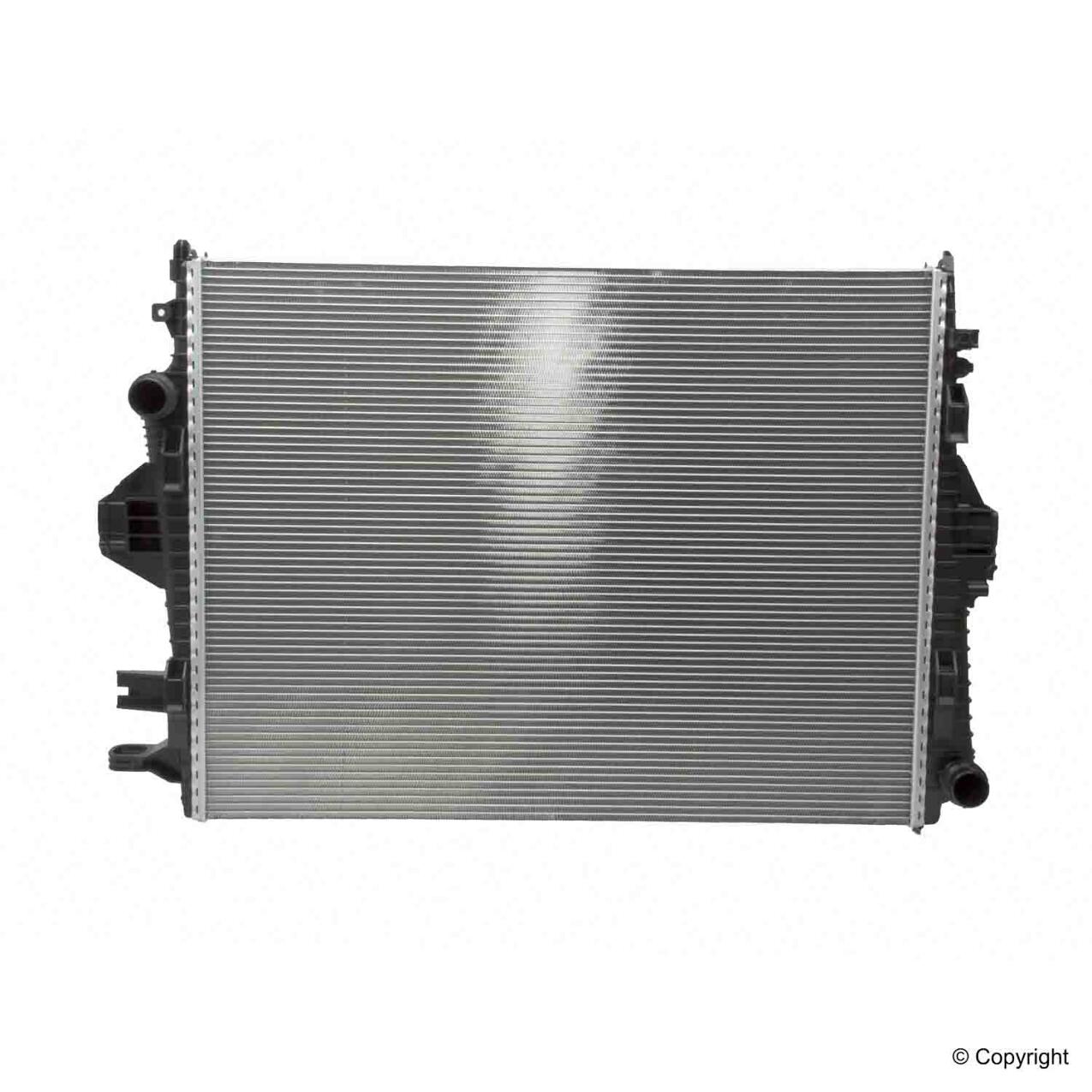 Porsche VW Radiator 7P0121253A – Behr Premium 376756341