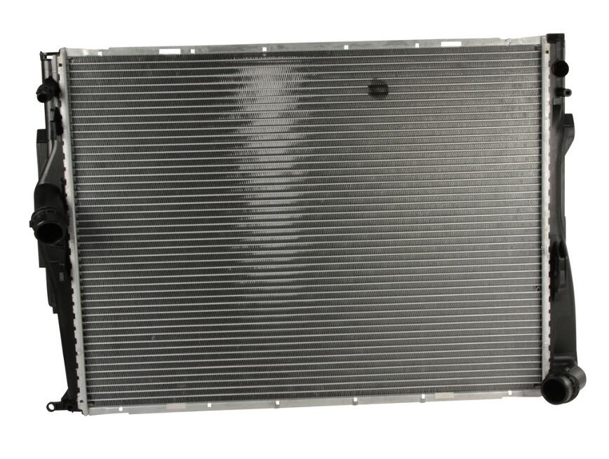 BMW Radiator (w/ Auto Trans) (N52) 17117562079 – Behr 376782071