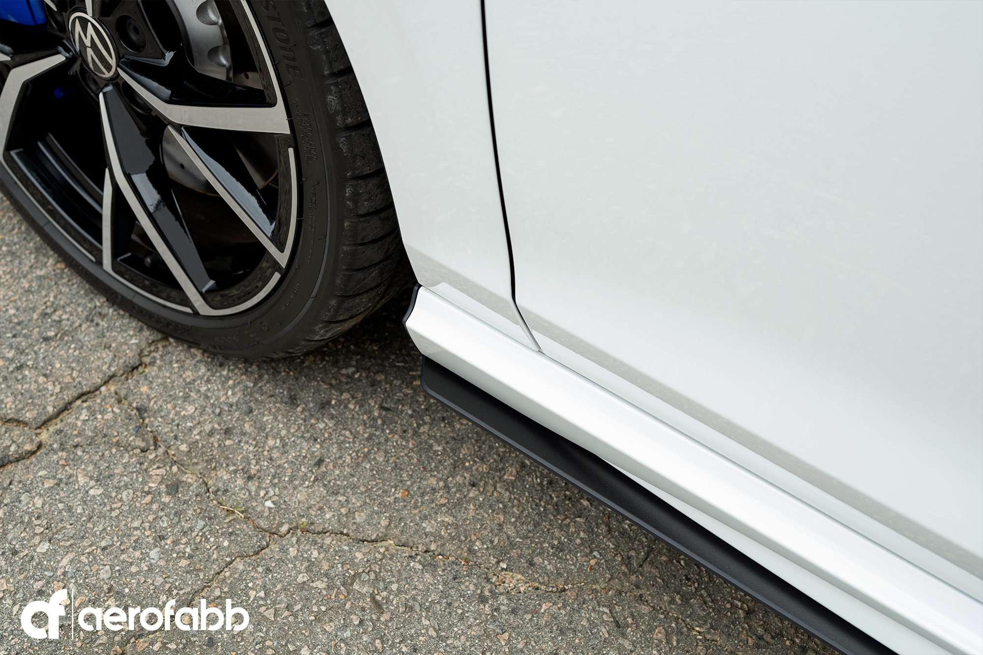 Side Splitters (VW MK8 GOLF R)