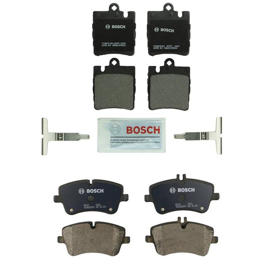 Mercedes-Benz Disc Brake Pad Set Kit – Front and Rear (Semi-Metallic) 005420622090