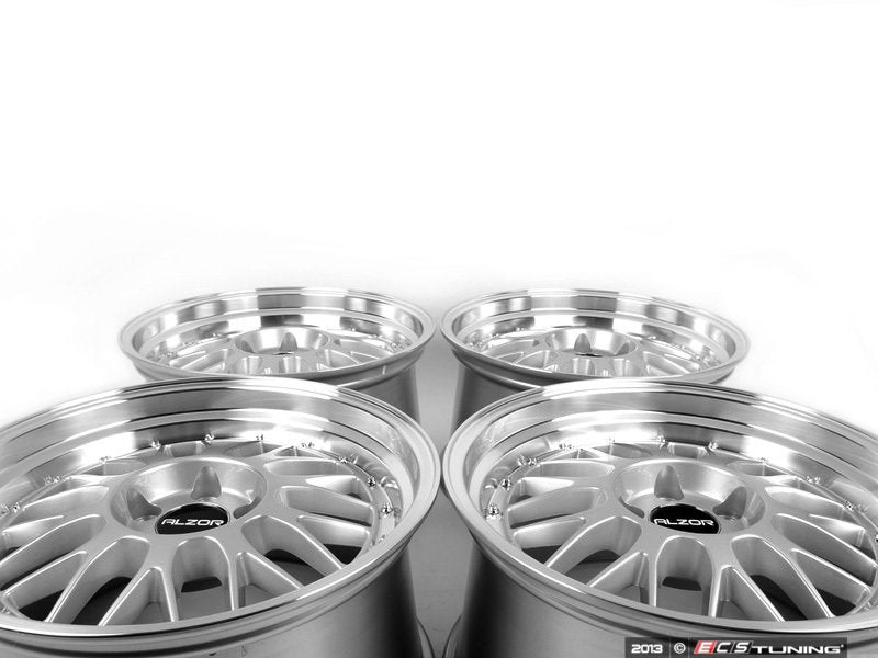 18" Style 881 Wheels - Set Of Four