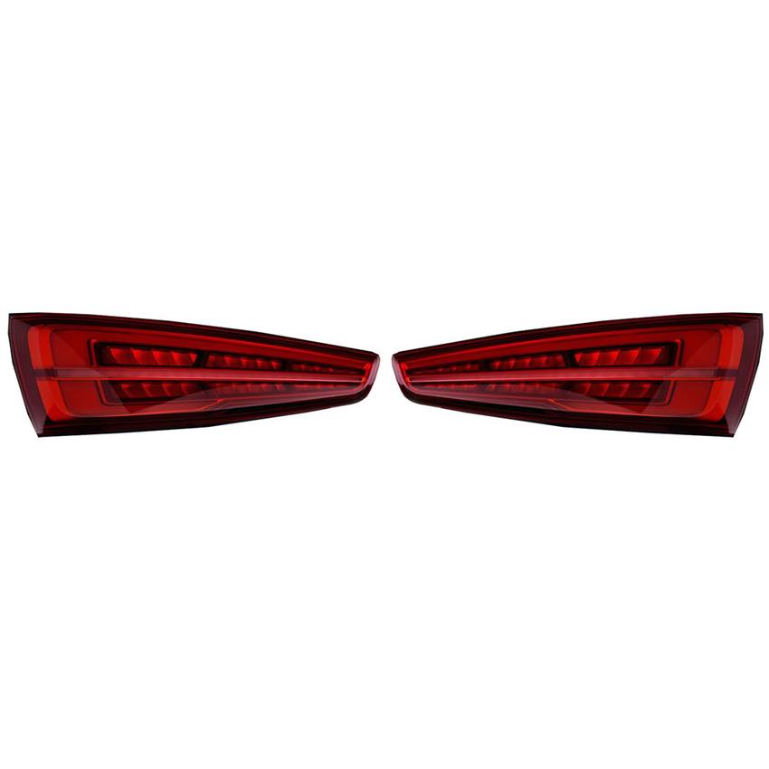 Tail Light Set – Drver and Passenger Side (Outer)