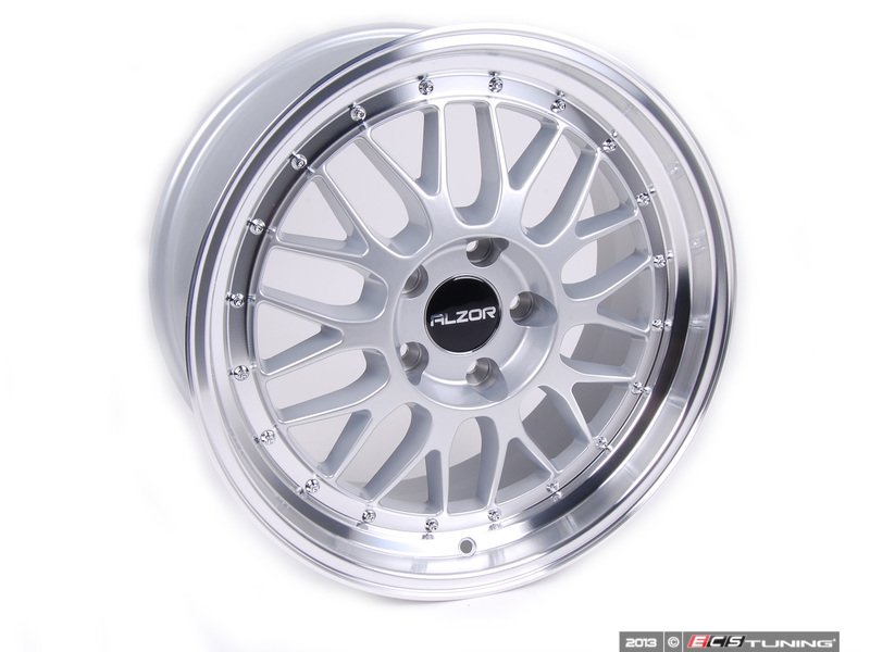 18" Style 881 (18x8.5, ET35, 5x120, 72.6CB) Hyper Silver