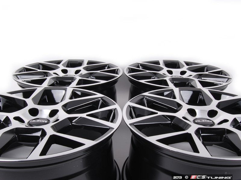 18" Style 640 Wheels - Set Of Four