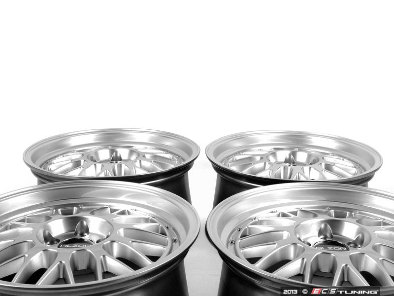 18" Style 881 Wheels - Set Of Four