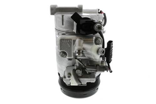 Mercedes A/C Compressor (New) 0032308511 – Denso 4711554