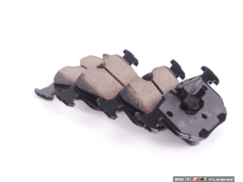 Front & Rear Euro Ceramic Brake Pad Kit