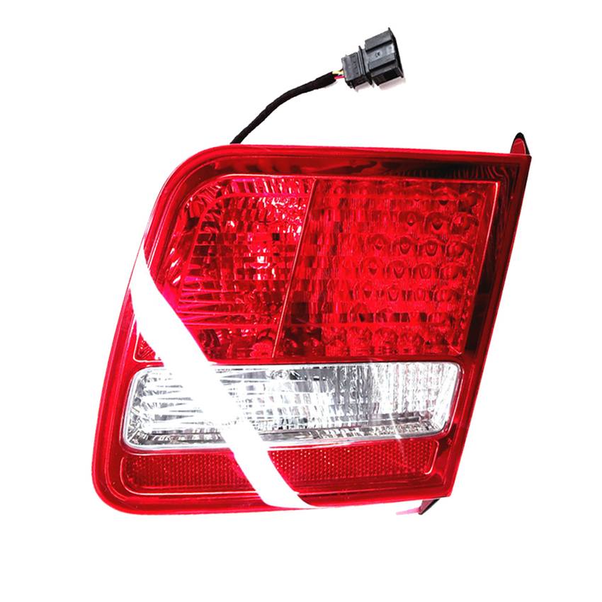 Tail Light Assembly – Passenger Side Inner