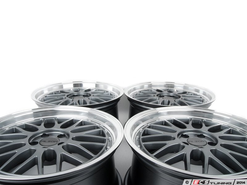 18" Style 020 Wheels - Set Of Four