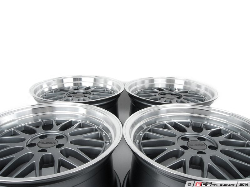 18" Style 020 Wheels - Set Of Four