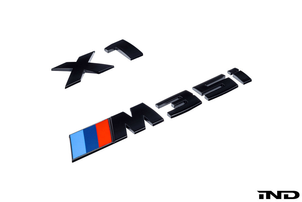 IND U11 X1 M35i Painted Trunk Emblem