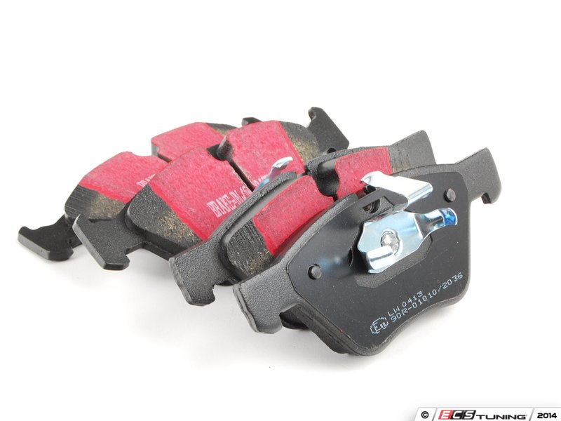 Front Ultimax Brake Pad Set