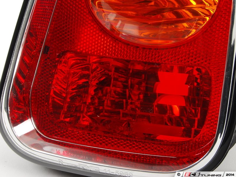 Tail Light W/O Bulbs - Passenger (Right)