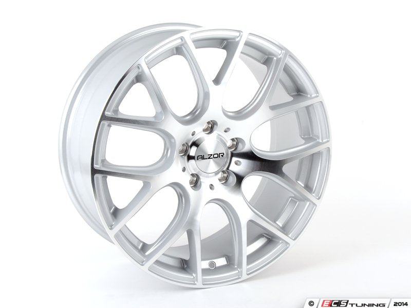 18" Style 040 Wheels - Set Of Four