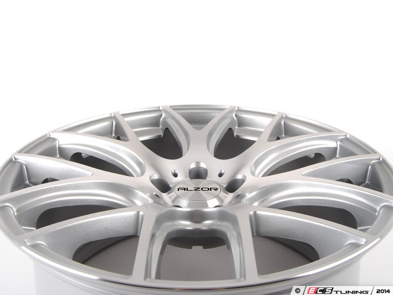 19" Style 040 Wheels - Set Of Four