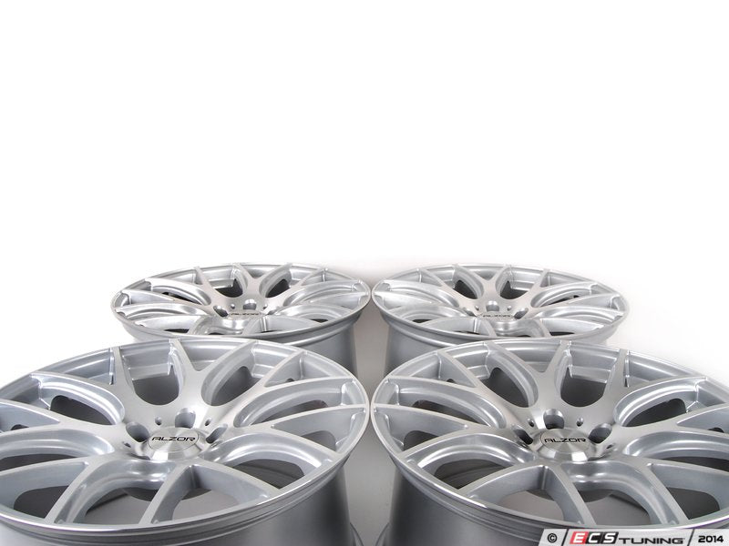 19" Style 040 Wheels - Set Of Four