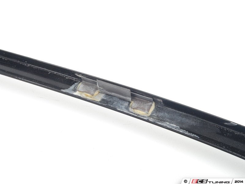 Rear Drivers side Window moulding - High-Gloss Black