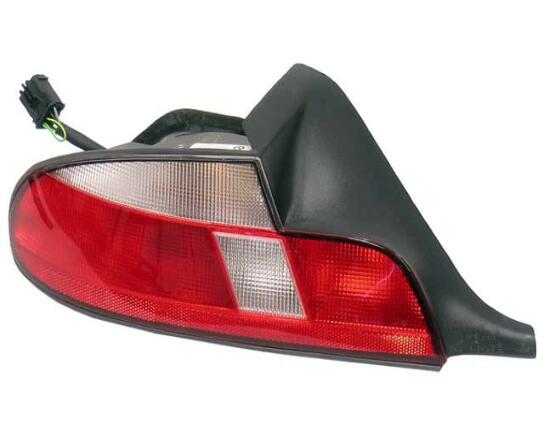 Tail Light Assembly – Driver Side (w/ Clear Turnsignal Lens)