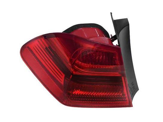 Tail Light Assembly – Driver Side Outer