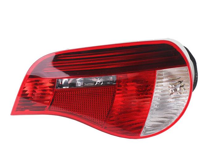 Tail Light Assembly – Passenger Side