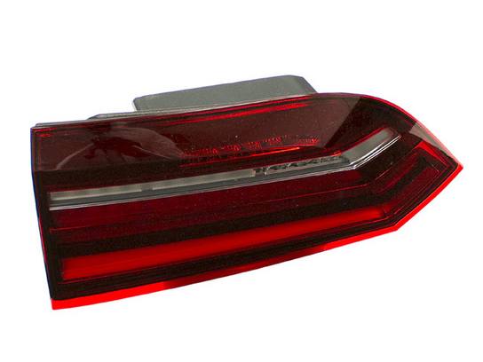 Tail Light Assembly – Passenger Side Inner