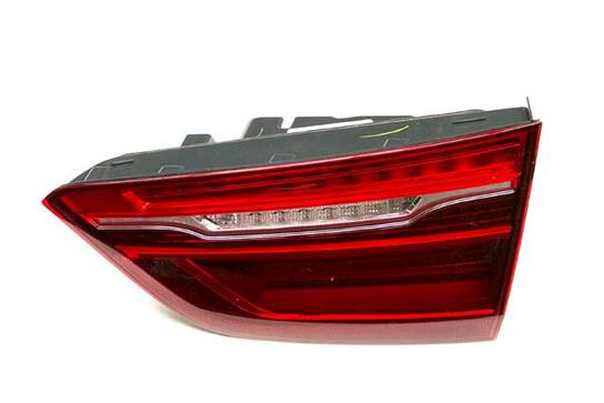 Tail Light Assembly – Passenger Side Inner