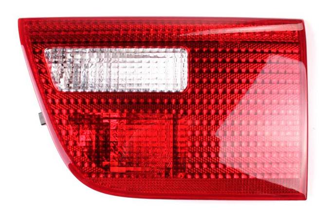 Tail Light Assembly – Passenger Side Inner