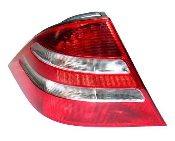 Mercedes Tail Light Assembly – Driver Side Outer 2208200164 – ULO 684801