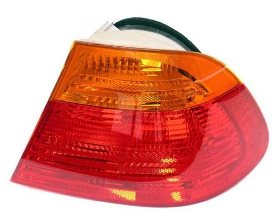 BMW Tail Light Assembly – Passenger Side Outer (w/ Amber Turnsignal) 63218364726 – ULO 685202