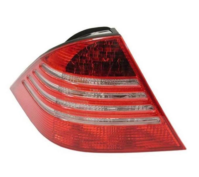 Mercedes Tail Light – Driver Left 2208200764 – ULO 729401