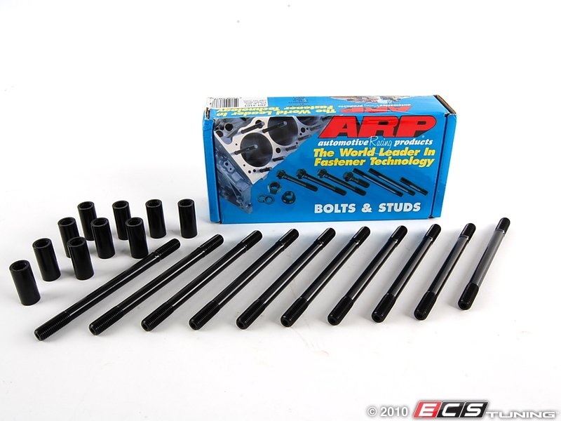 Cylinder Head Stud Set