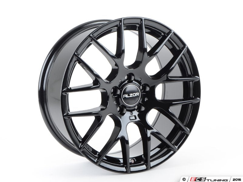 18" Style 030 Wheel - Priced Each (Only 1 Available)