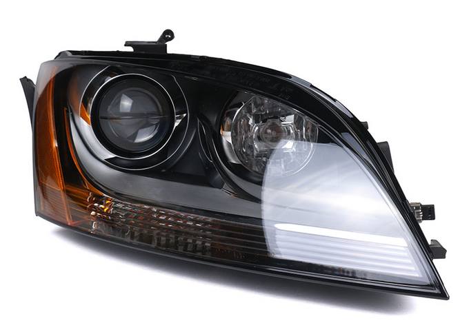 Audi Headlight Assembly – Passenger Side (Xenon) (Adaptive) 8J0941030L