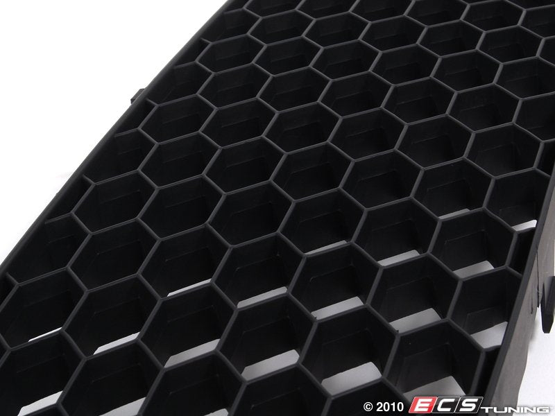 Lower Center Grille - Honeycomb