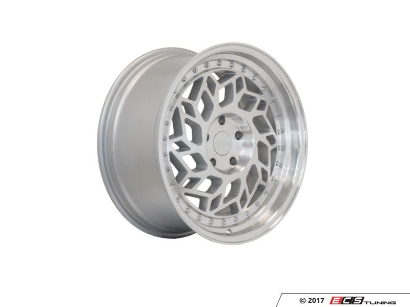 18" R32 Wheels - Set Of Four