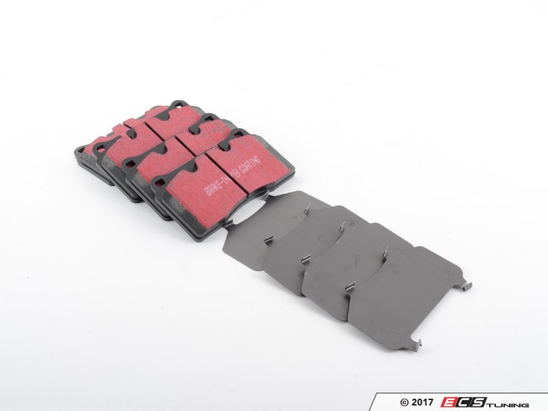 Front Ultimax Premium Brake Pad Set